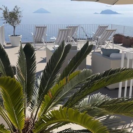 'A Alera Room & Breakfast Malfa  Bagian luar foto